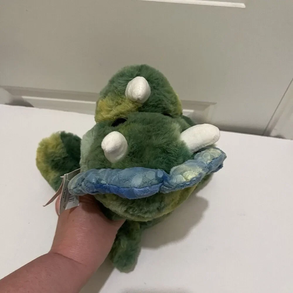 Destination Holiday Triceratops Green Plush Stuffed Animal Toy Heart 11”  2021